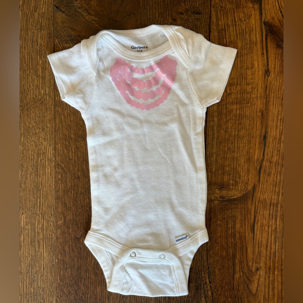 ✨4/$15✨ Necklace Baby Onesie Gerber Size Various